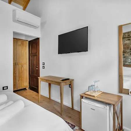 Meri Hotel *