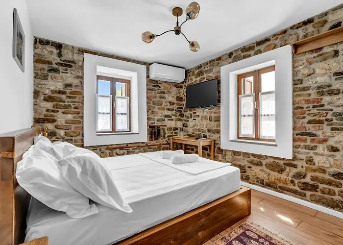 Meri فندق بيرات