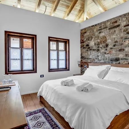 Meri Hotel *